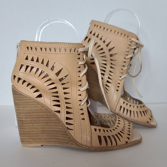Jeffrey Campbell Rodillo Wedge Cut Out Lace Front Peeptoe Shoe Cream Leather 8 - Picture 1 of 9